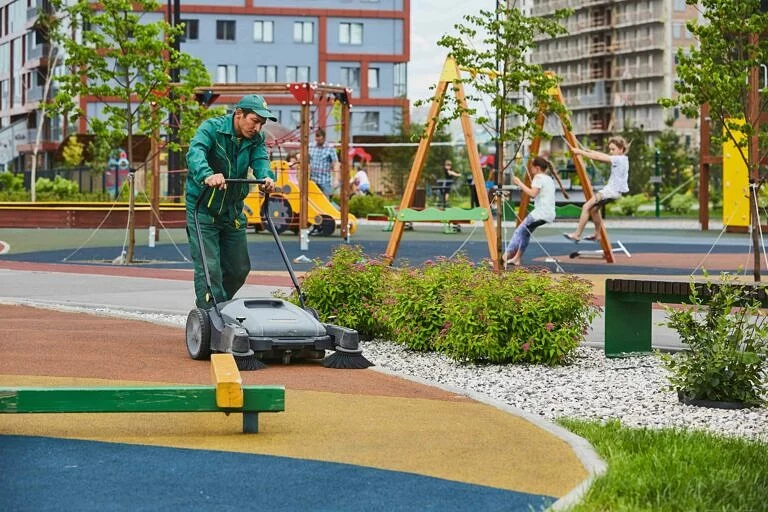 Работник управляющей компании