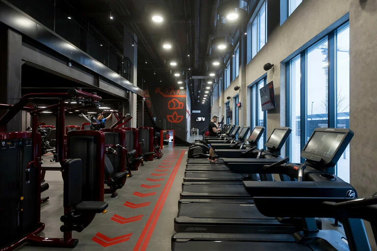 фитнес-клуб «MADE IN GYM»