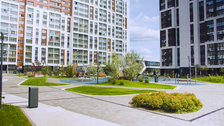 ЖК Галактика, лето 2022, двор 1