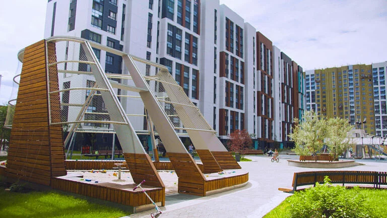 ЖК Галактика, лето 2022, двор 2