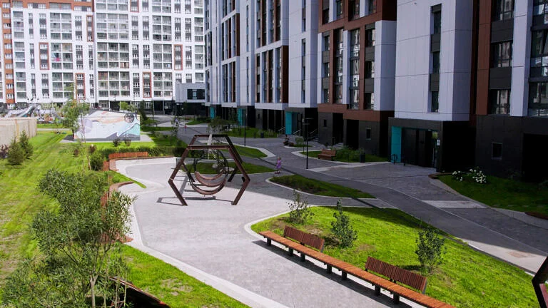 ЖК Галактика, лето 2022, двор 5