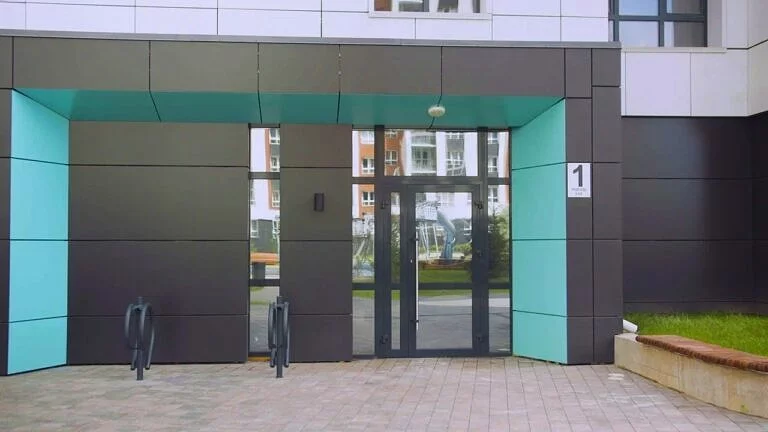 ЖК Галактика, входная группа жилого дома «Венера», фото 1